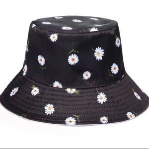 Reversible Floral Daisy Bucket Hat